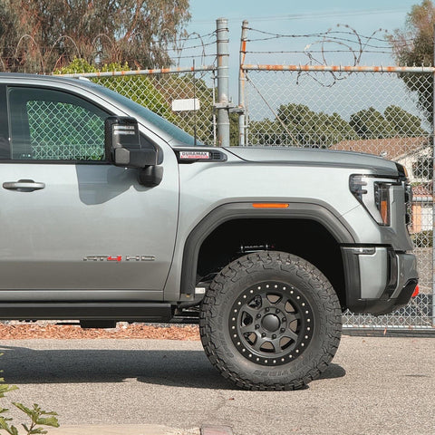 Cognito 3-Inch Elite Leveling Kit with King 2.5 Reservoir Shocks for 20-23 Silverado/Sierra 2500/3500 2WD/4WD